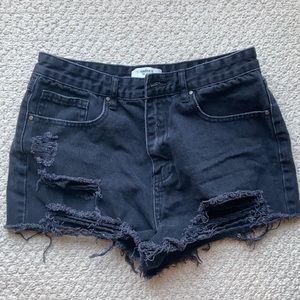 Forever 21 Jean distressed shorts 🖤